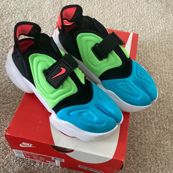 Nike Shoes - Nike Aqua Rift